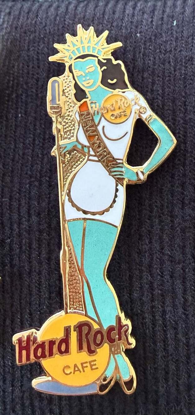 Hard Rock Cafe - New York Statue of Liberty Pin
